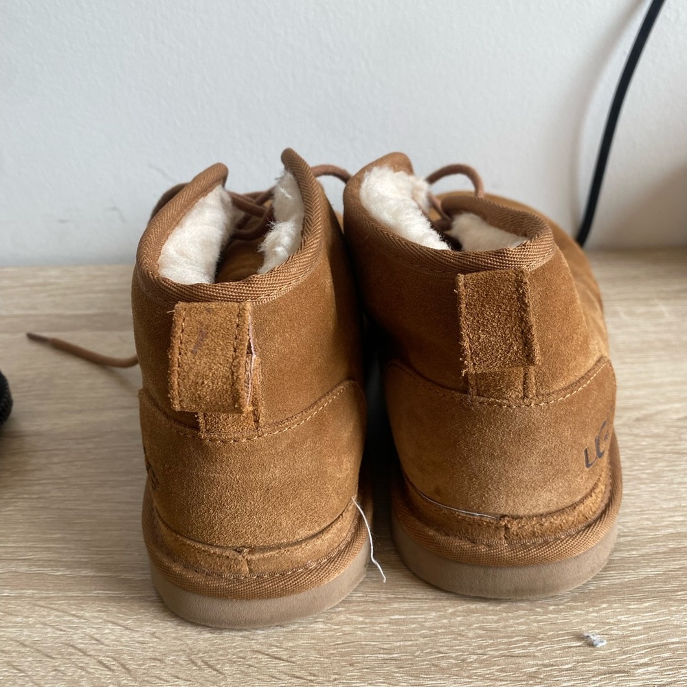 Tan uggs